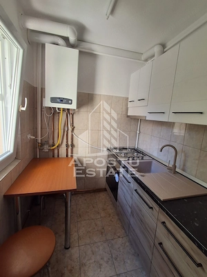 Apartament cu 2 camere de închiriat- centrala proprie, în Complex. - imagine 7