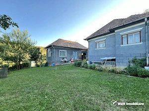 Casă țărănească sat Pata, teren 560mp, acte la zi, zona metropolitana