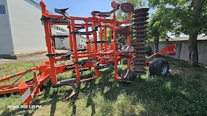 vanzare  tractoare si utilaje agricole - imagine 8