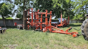 vanzare  tractoare si utilaje agricole