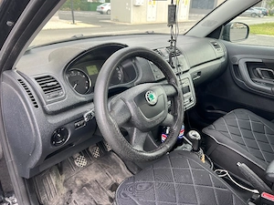 Skoda Fabia 2 - imagine 10