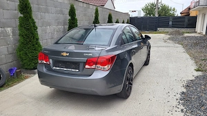Chevrolet Cruze din 2013 1,7 crdi euro 5 cu climatronic  - imagine 2