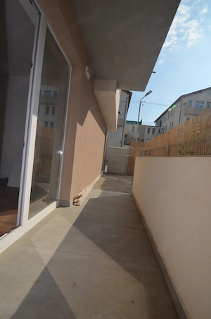 Apartament cu 2 camere in bloc cou