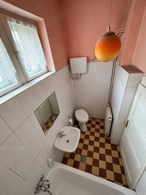 Casă de vânzare ultracentral, aproape de Panov - imagine 2