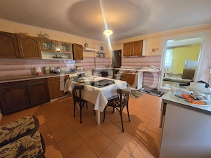 Casa individuala de vanzare pe un nivel si curte 500mp Turnisor Sibiu - imagine 5