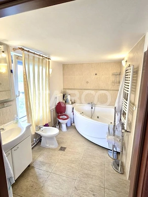 Casa individuala de vanzare la cheie in Cartierul Gruia  - imagine 8