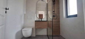 Duplex frumos cu arhitectura mediteraneana - imagine 17