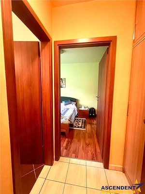 Apartament cu 3camere, etaj1, bloc de 4 nivele, langa Piata Tractorul, Brasov - imagine 5