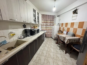 Apartament cu 4 camere, 90 mp, zona Dacia - imagine 9