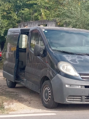 vand opel vivaro - imagine 2