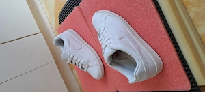 Adidasi unisex Nike 38.5-39