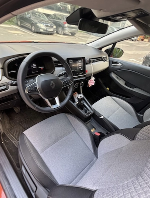 Vand Renault Clio 2025 1.0 benzina si GPL fabrica - imagine 4