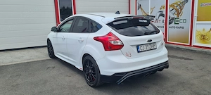  Ford Focus st 2.0                        b.     - imagine 6