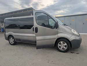 Vând Renault trafic 2.0 Varianta lunga 8+1  - imagine 4