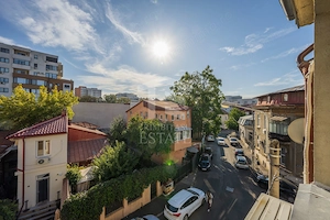 Zona C Calarrasilor ,apartament în imobil interbelic - imagine 2