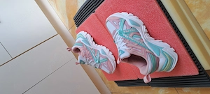 Adidasi femei FILA 37