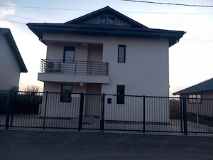 Duplex  comuna Berceni, 170000 euro  apartament 3 camere - imagine 2