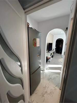 Vând apartament 2 camere  - imagine 5