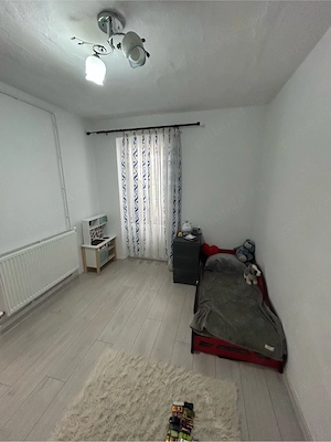 Vând apartament 2 camere  - imagine 7