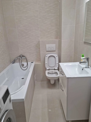 Apartament cu 3 camere de închiriat în zona Complex - imagine 3