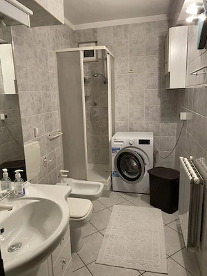 Apartament cu 3 camere de închiriat în Complex - imagine 3