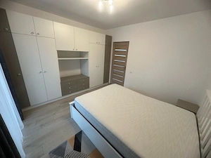 Inchiriez apartament 2 camere in Floresti cu parcare - imagine 2