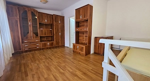 Apartament cu 2 camere de vânzare  la casa in curte comuna - imagine 4