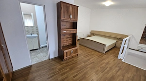 Apartament cu 2 camere de vânzare  la casa in curte comuna - imagine 8