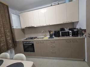 Vand apartament 2 camere  - imagine 6