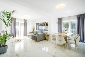Casa Individuala Premium | Vedere M-tii Bucegi | Bunloc | Comision 0 - imagine 2