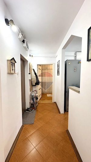Apartament cu 4 camere de vânzare str. Baznei - imagine 7