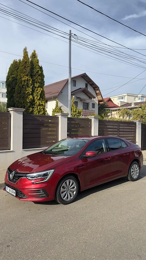 Renault Megane 2022 1.0 GPF Life - imagine 4