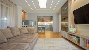 Apartament premium tip vilă, cu terasă de 70 mp, garaj | Răcădău - imagine 2