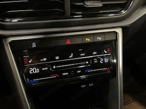 Volkswagen T-Roc - imagine 18
