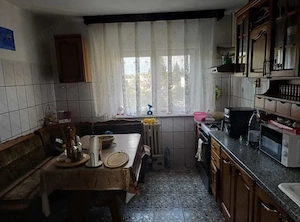Apartament 3 Camere Semidecomandat Berceni 2 bai - imagine 4