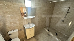 Casă renovată - situată central în satul Aurel Vlaicu  - imagine 9