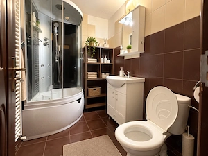 VÂNZARE URGENTĂ | Apartament decomandat, 60 mp – Zona Buna Hotvon, etaj 3 - imagine 4