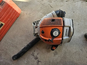 Suflanta de frunze stihl BR 600