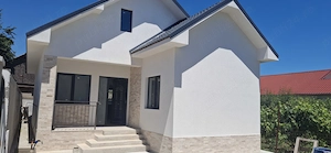 Vindem Casa in Navodari