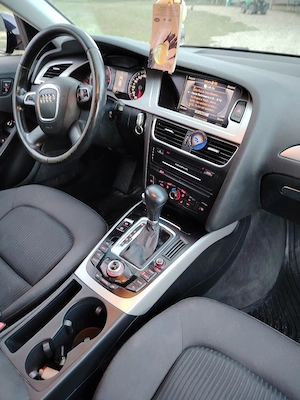 Vând Audi a4 b8 2.0 dizel anul 2012  - imagine 8