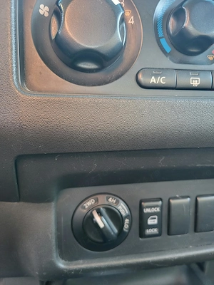 Nissan Navara  - imagine 7