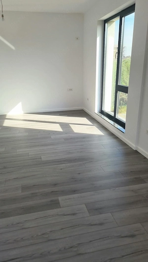 Vilă individuală modernă în Tunari 6 camere, teren 500 mp, finisaje premium - imagine 5
