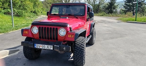 Vând jeep wrangler