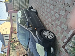 Vand Ford fiesta 2005 avariat - imagine 2