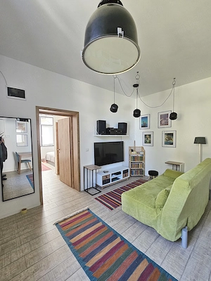 Casă cu două apartamente independente si teren generos. - imagine 15