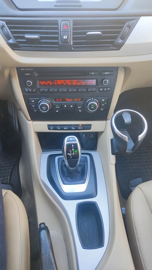 Vând BMW X1 E84 xDrive18d, 143 CP, an 2014, xDrive, - imagine 5