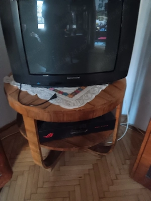 Vind TV GRUNDIG, original, TLC orig, diagonala 80 cm, impecabil, funcții multiple, 