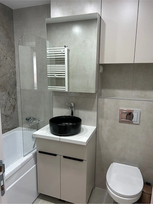 închiriez ap 2 camere  - imagine 3