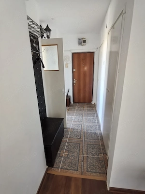 Apartament 3 camere în zona extrem de linistita - imagine 2