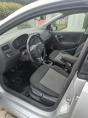 Volkswagen Polo 1.2 Blue Motion Technology - imagine 9